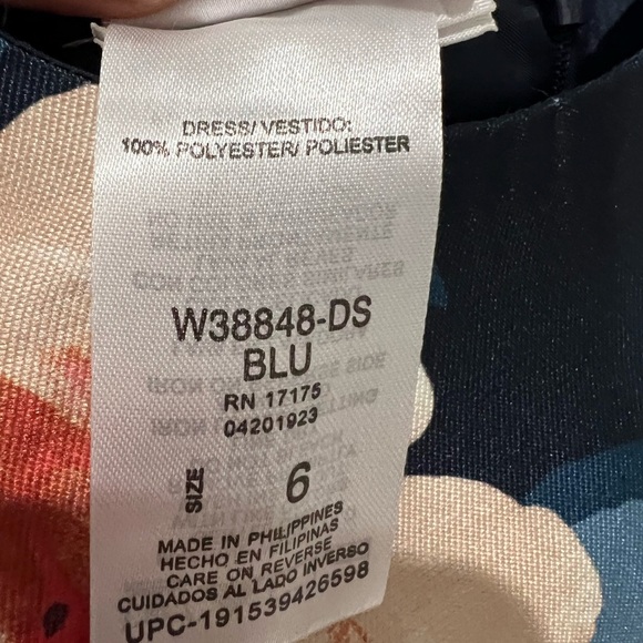 Iris and Ivy floral satin effect party dress for girls, size 6 NWT - Picture 9 of 9